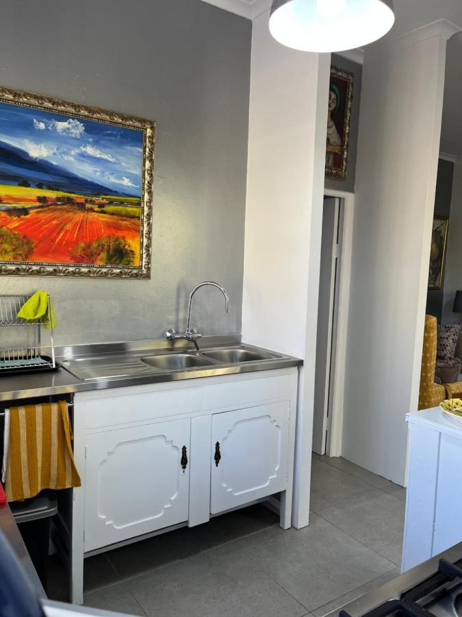 Somerset West Garden Apartments 1 Екстер'єр фото