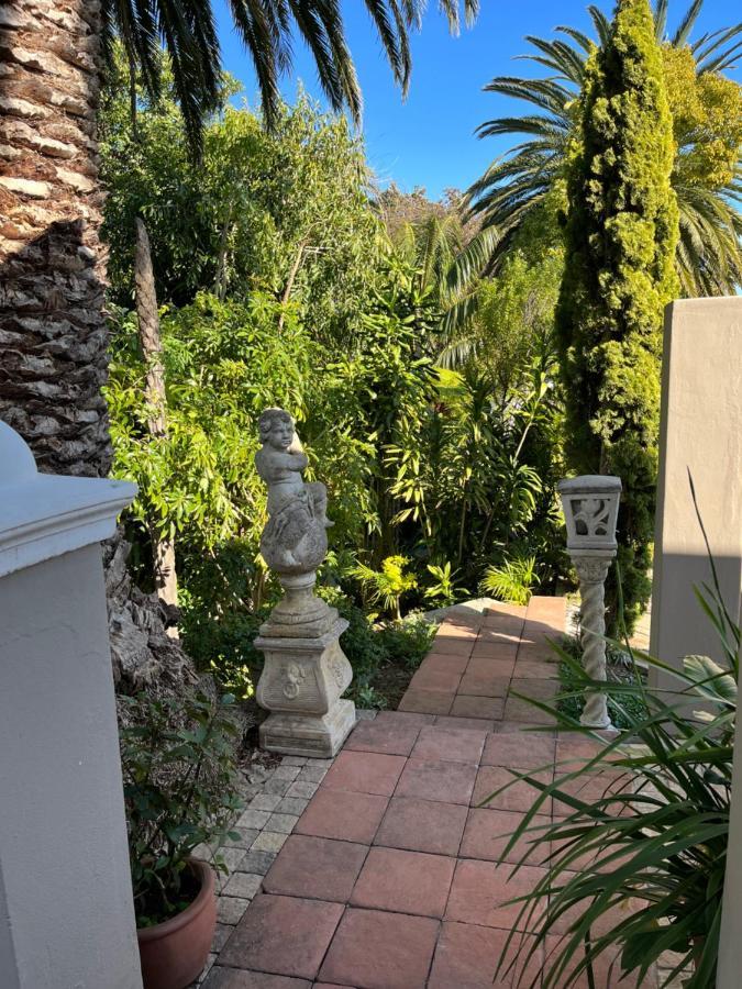 Somerset West Garden Apartments 1 Екстер'єр фото