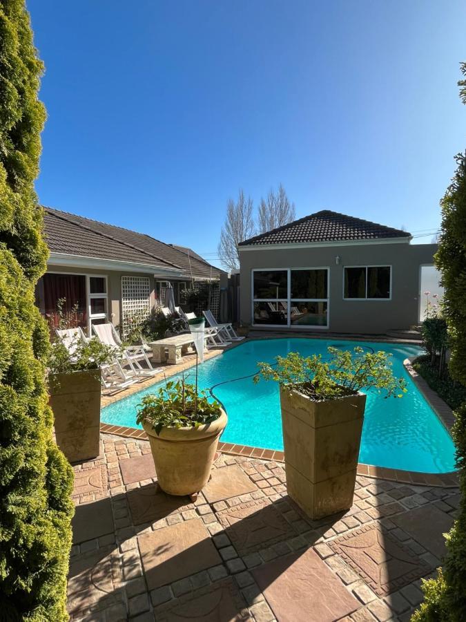 Somerset West Garden Apartments 1 Екстер'єр фото