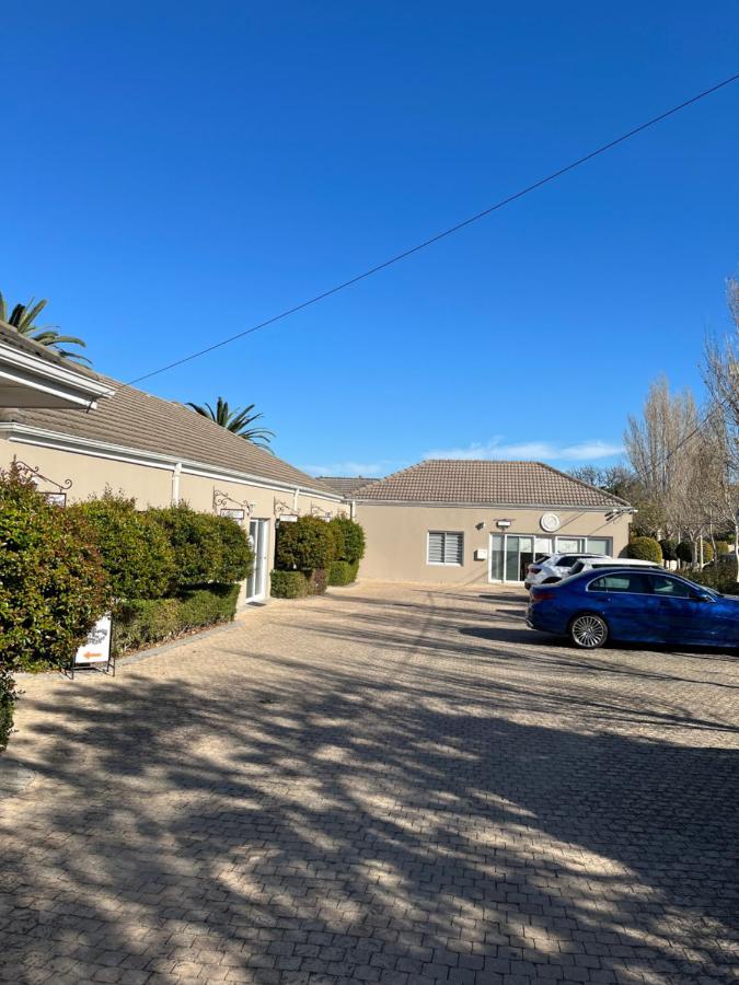 Somerset West Garden Apartments 1 Екстер'єр фото