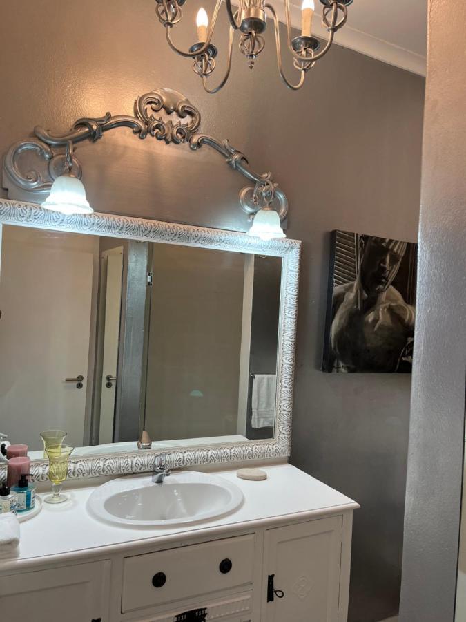 Somerset West Garden Apartments 1 Екстер'єр фото